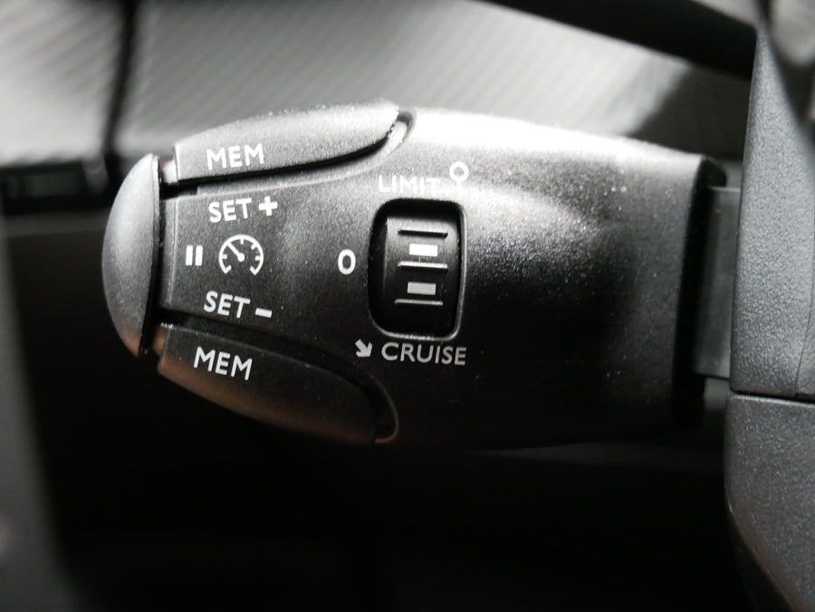 Peugeot 2008 1.2 PureTech 96 kW Allure Pack – foto 13