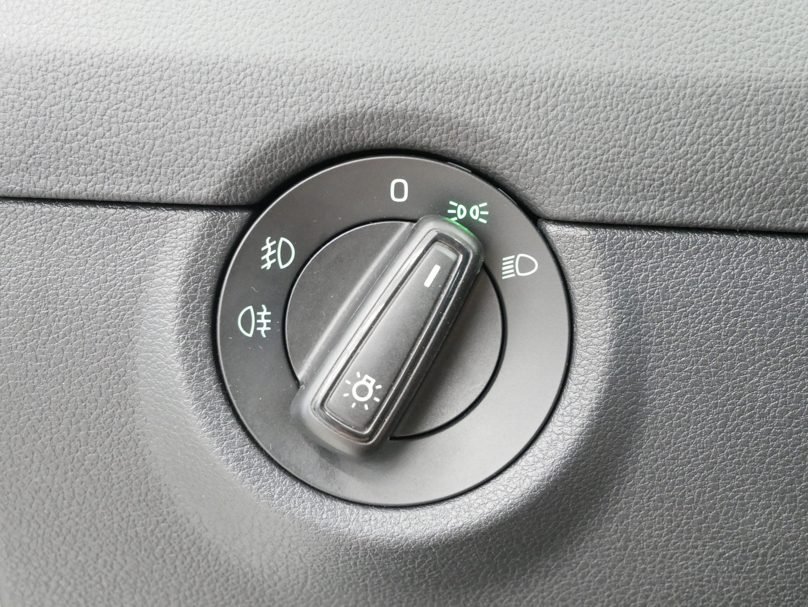 Škoda Octavia 1,6 TDi 85kW Ambition Plus – foto 13