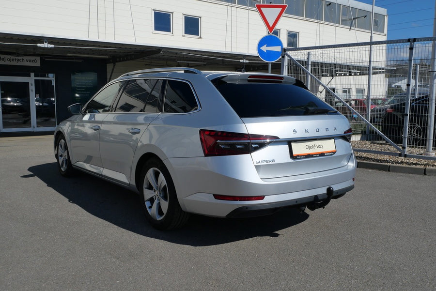 Škoda Superb 2.0 TDI 140 kW Style Combi DSG – foto 3