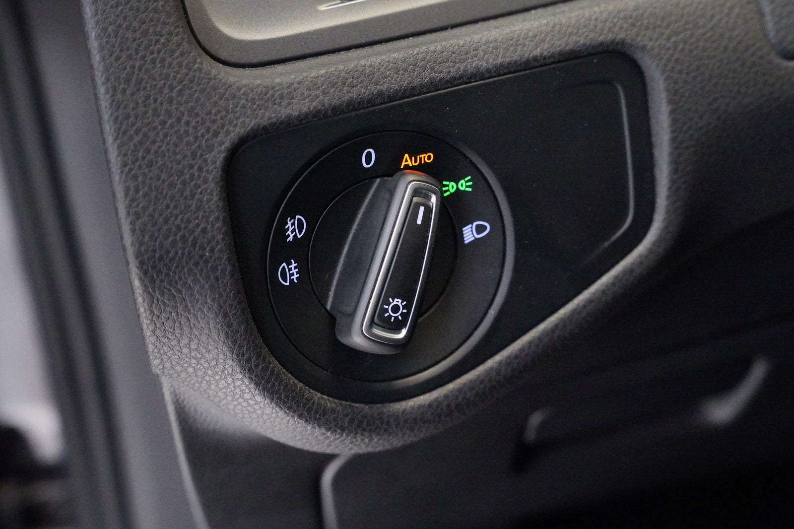 Volkswagen Golf 2.0 TDI 110 kW Lounge – foto 13