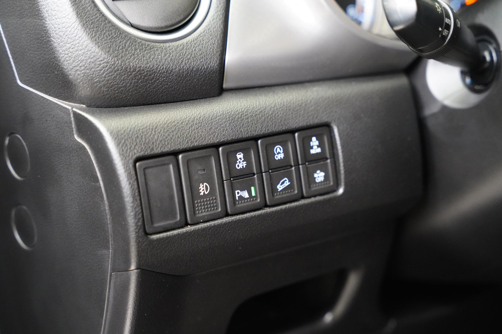 Suzuki Vitara 1.6 i 88 kW 4x4 Comfort+ – foto 13
