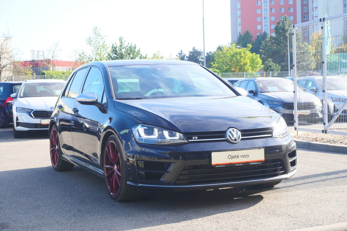 Volkswagen Golf 2.0 TSI 221 kW R
