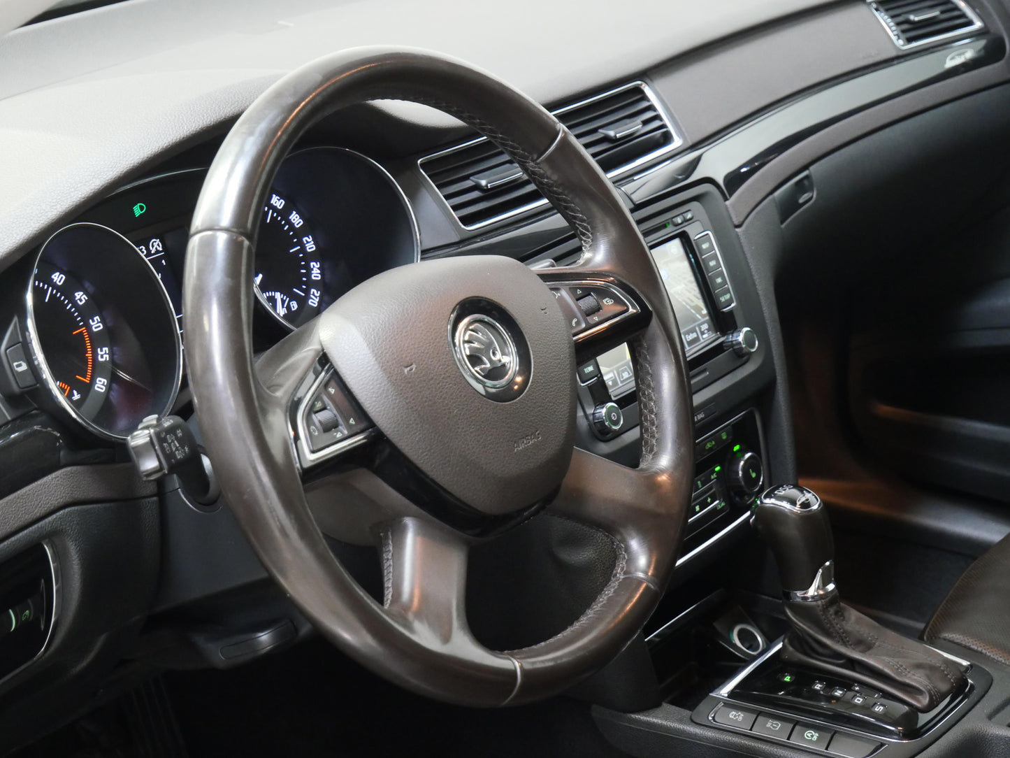 Škoda Superb 2.0 TDI 125 kW L&K