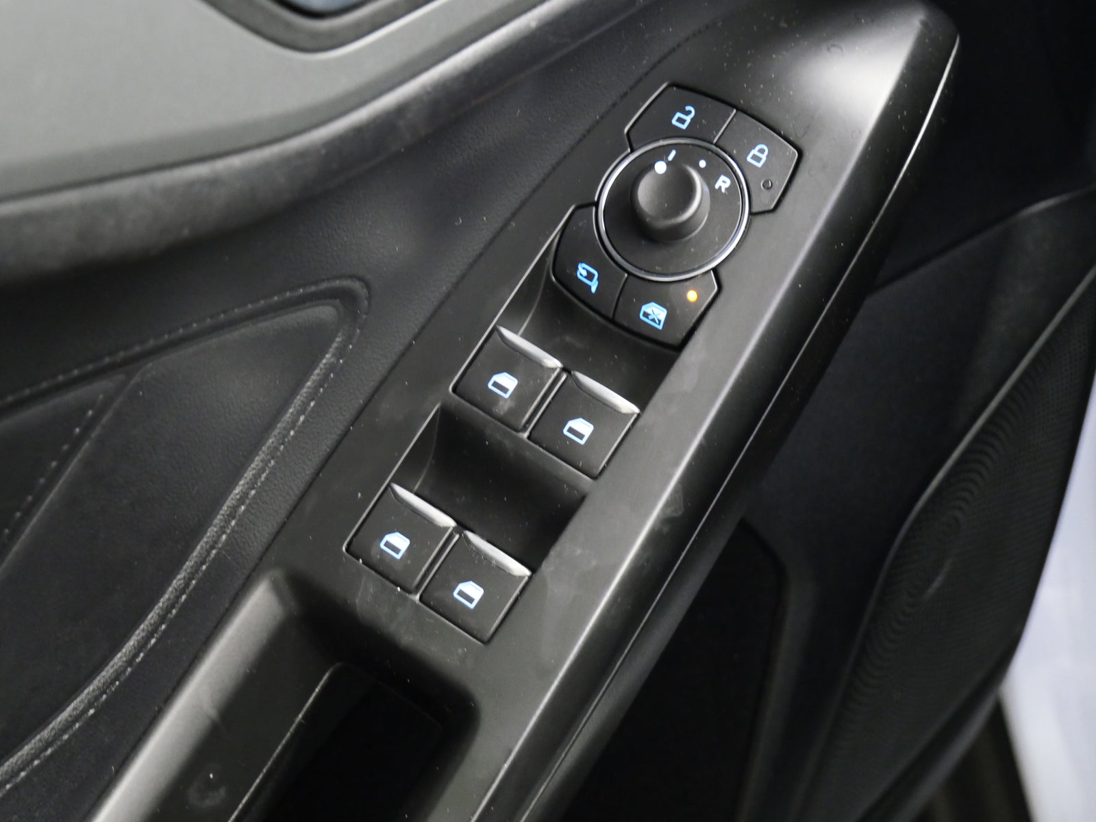 Ford Focus 1.5 TDCI 88 kW Titanium – foto 12