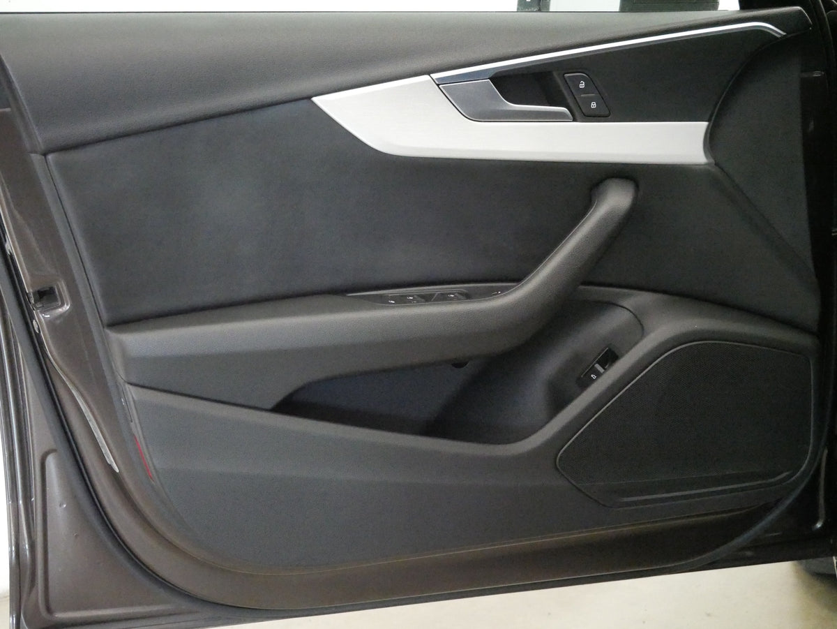 Audi A4 Avant 2.0TDi 110kW AT 2WD – foto 13
