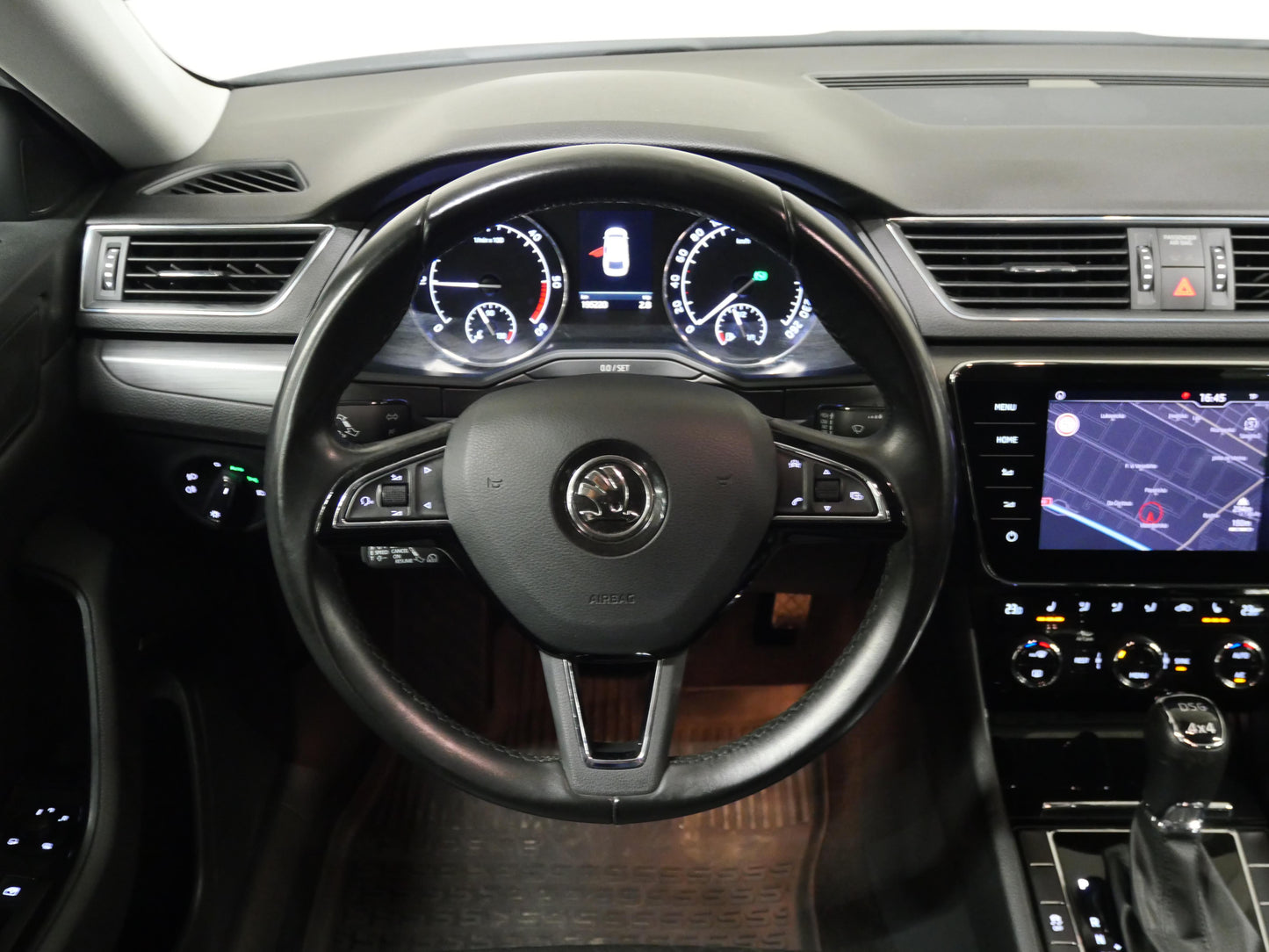 Škoda Superb 2.0 TDI 140 kW Style