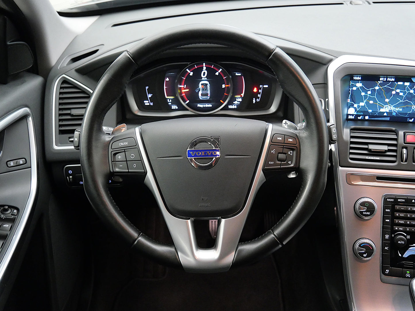 Volvo XC60 2.4 D 140 kW Momentum