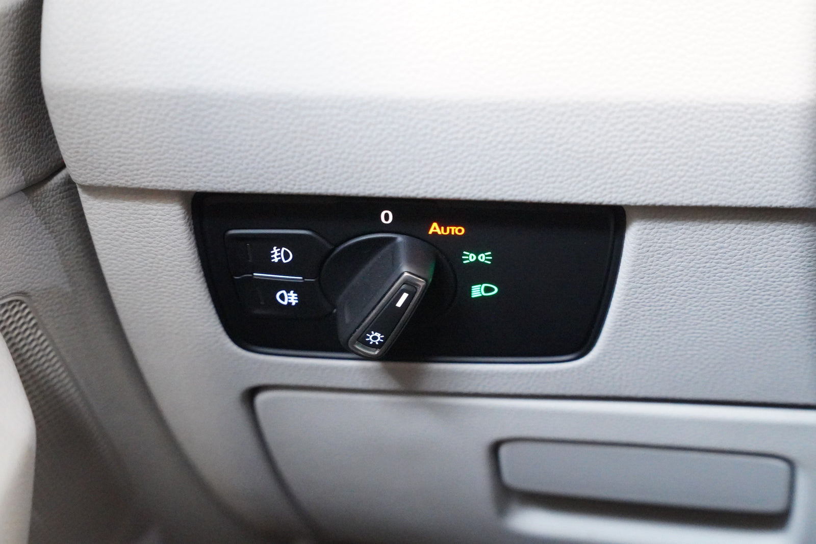 Volkswagen Passat 2.0 TDI 110 kW DSG Elegance – foto 13