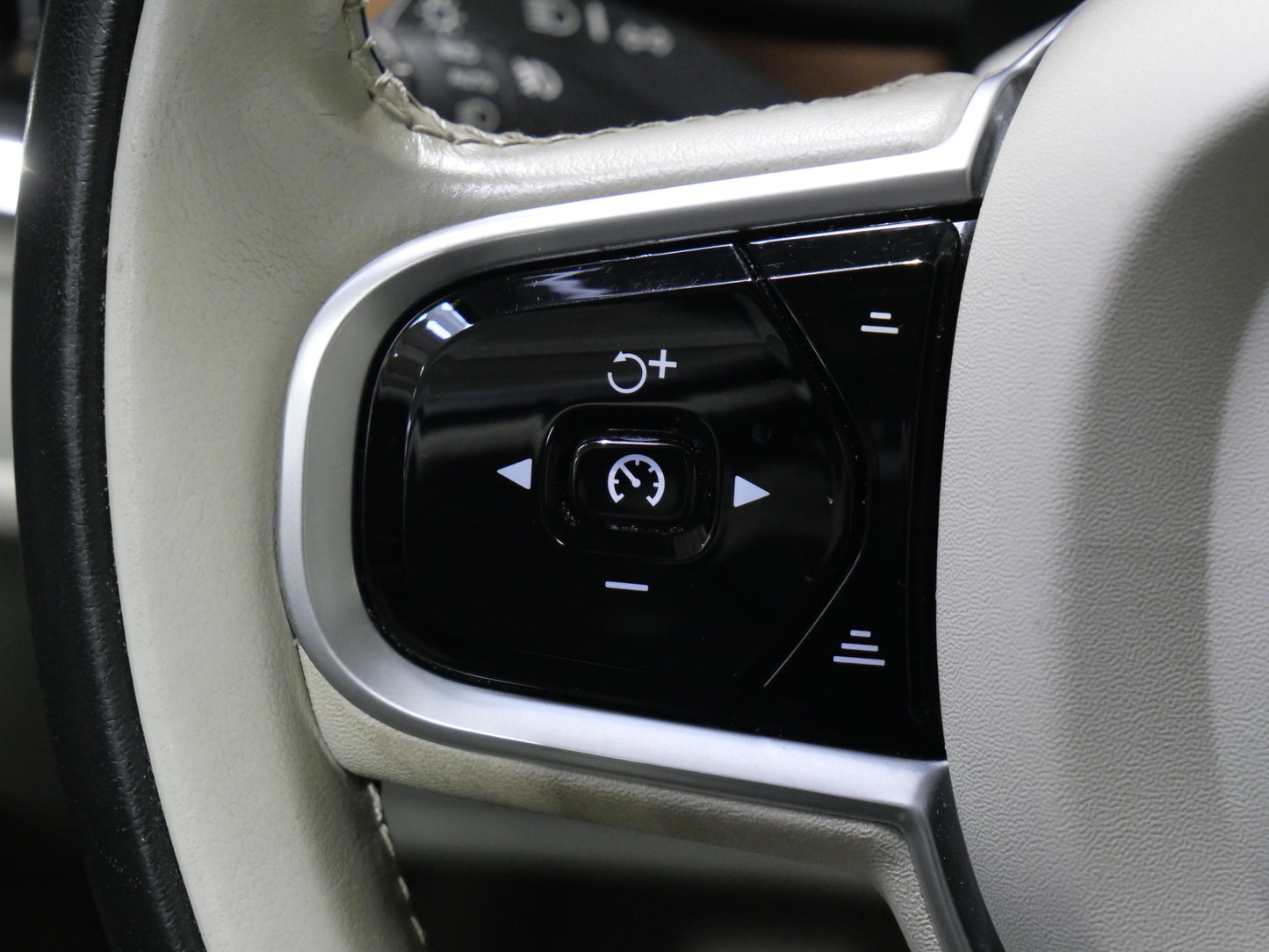 Volvo V90 2.0 D4 140 kW Inscription