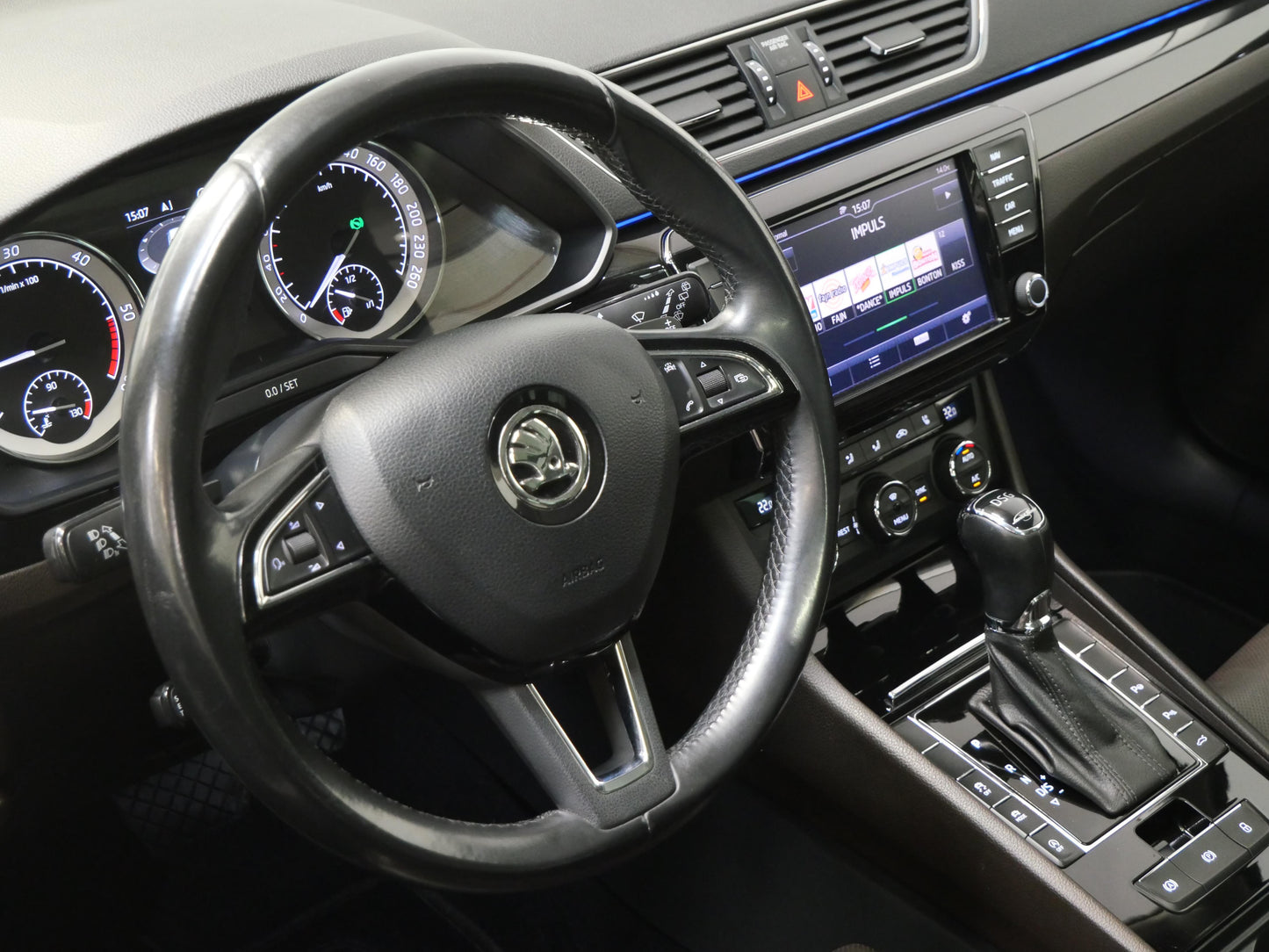 Škoda Superb 2.0 TDI 140 kW 4x4 L&K