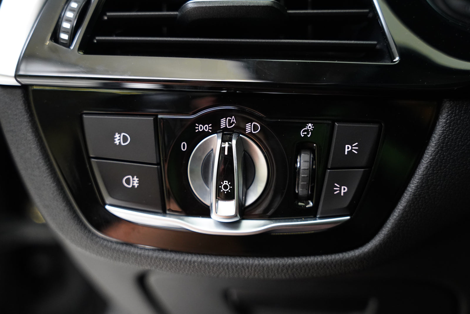 BMW 5 Series 520d xDrive 140 kW – foto 13