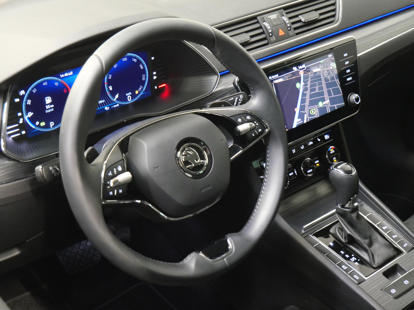 Škoda Superb 2.0 TDI 110 kW Style Plus
