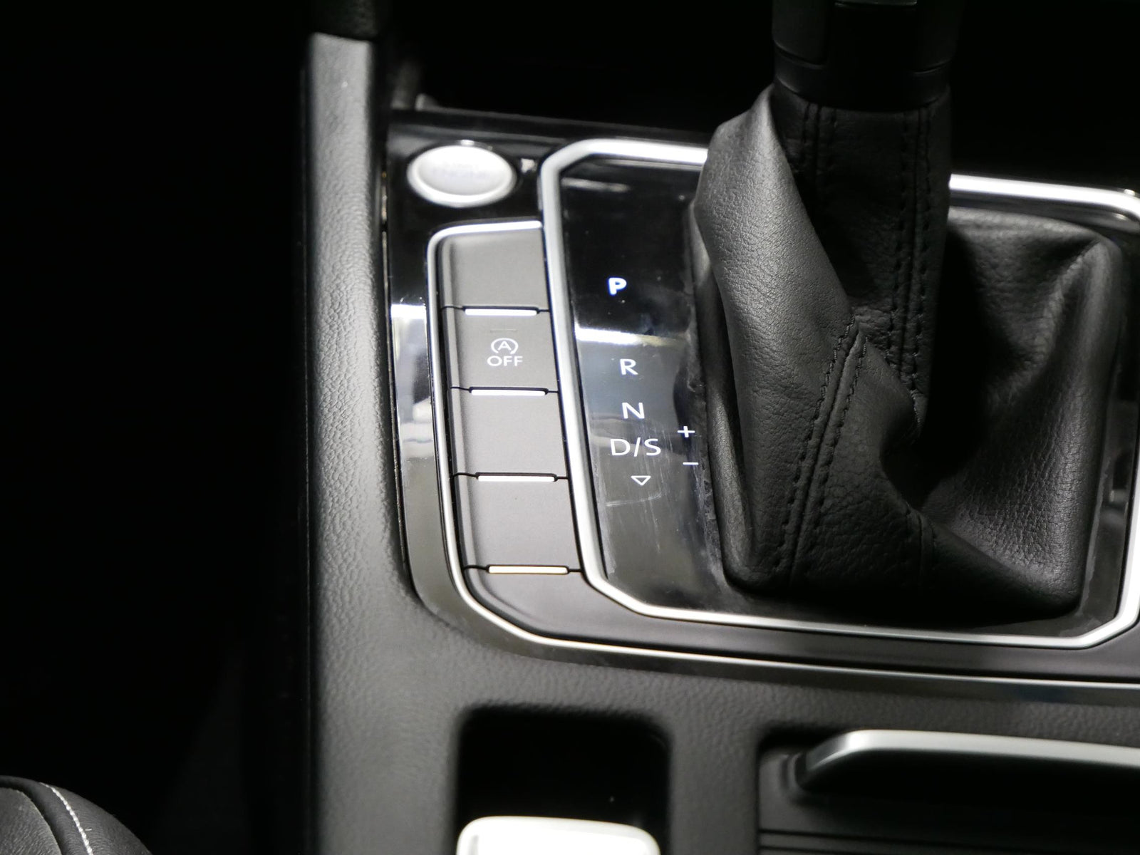 Volkswagen Passat 2.0 TDI 110 kW Elegance – foto 13