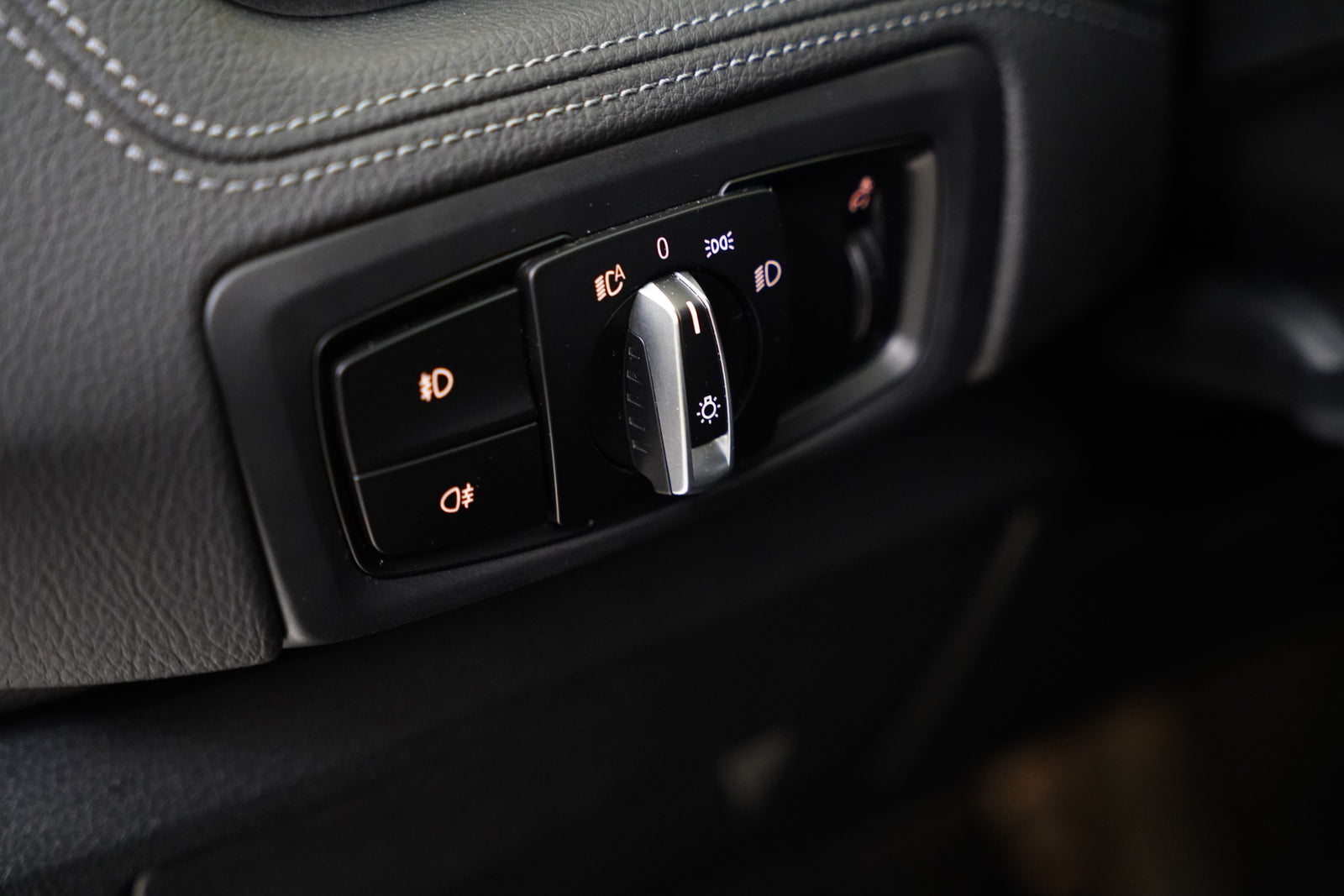 BMW Řada 2 218d 110 kW xDrive Luxury – foto 13