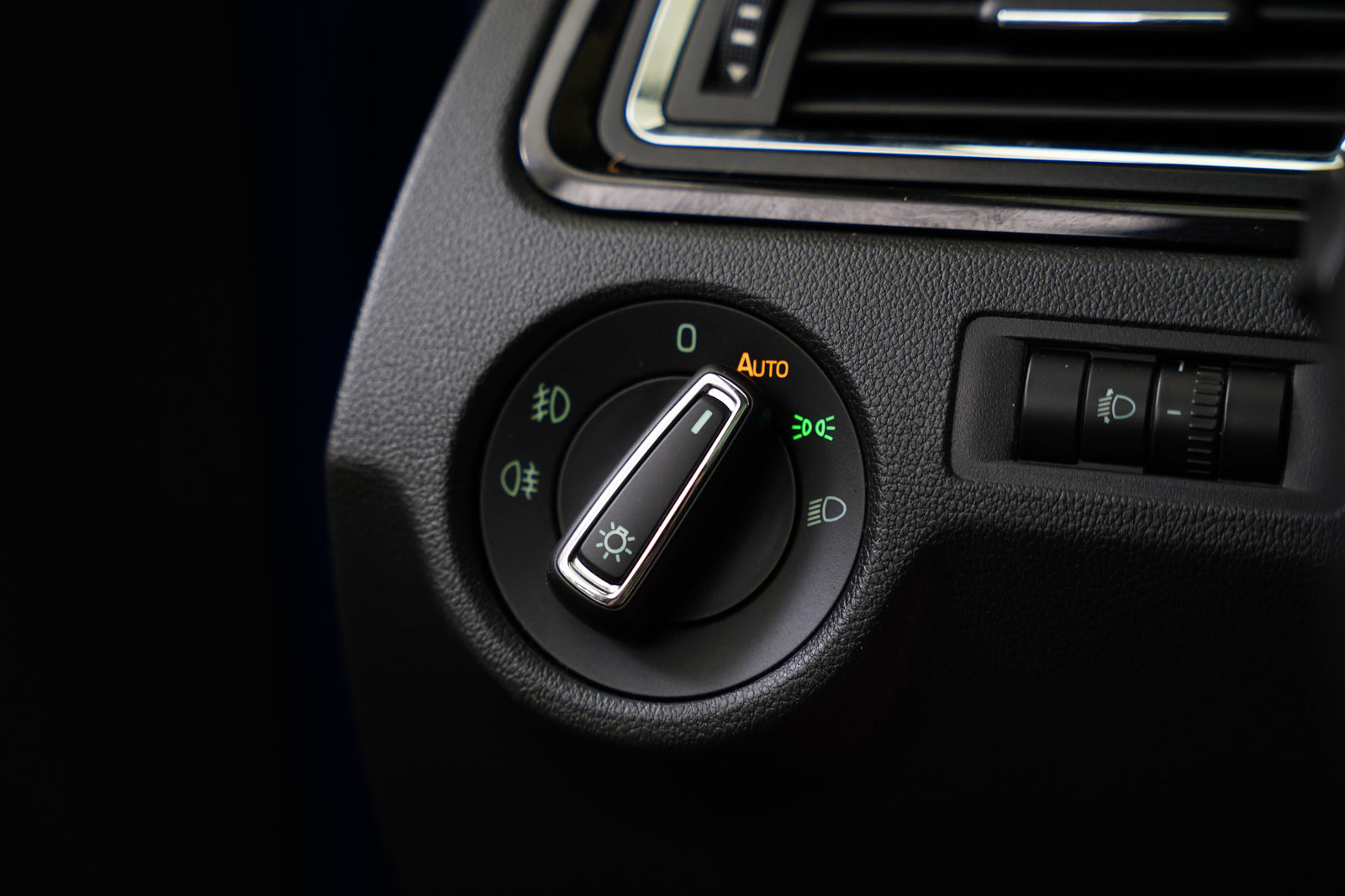 Škoda Rapid 1.2 TSI 77 kW Elegance – foto 13