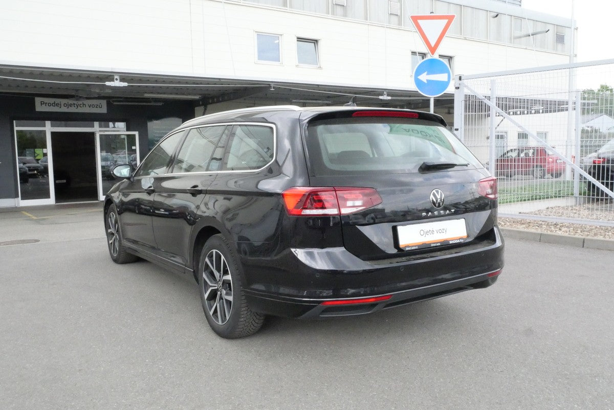 Volkswagen Passat 2.0 TDI 110kW BMT DSG Business