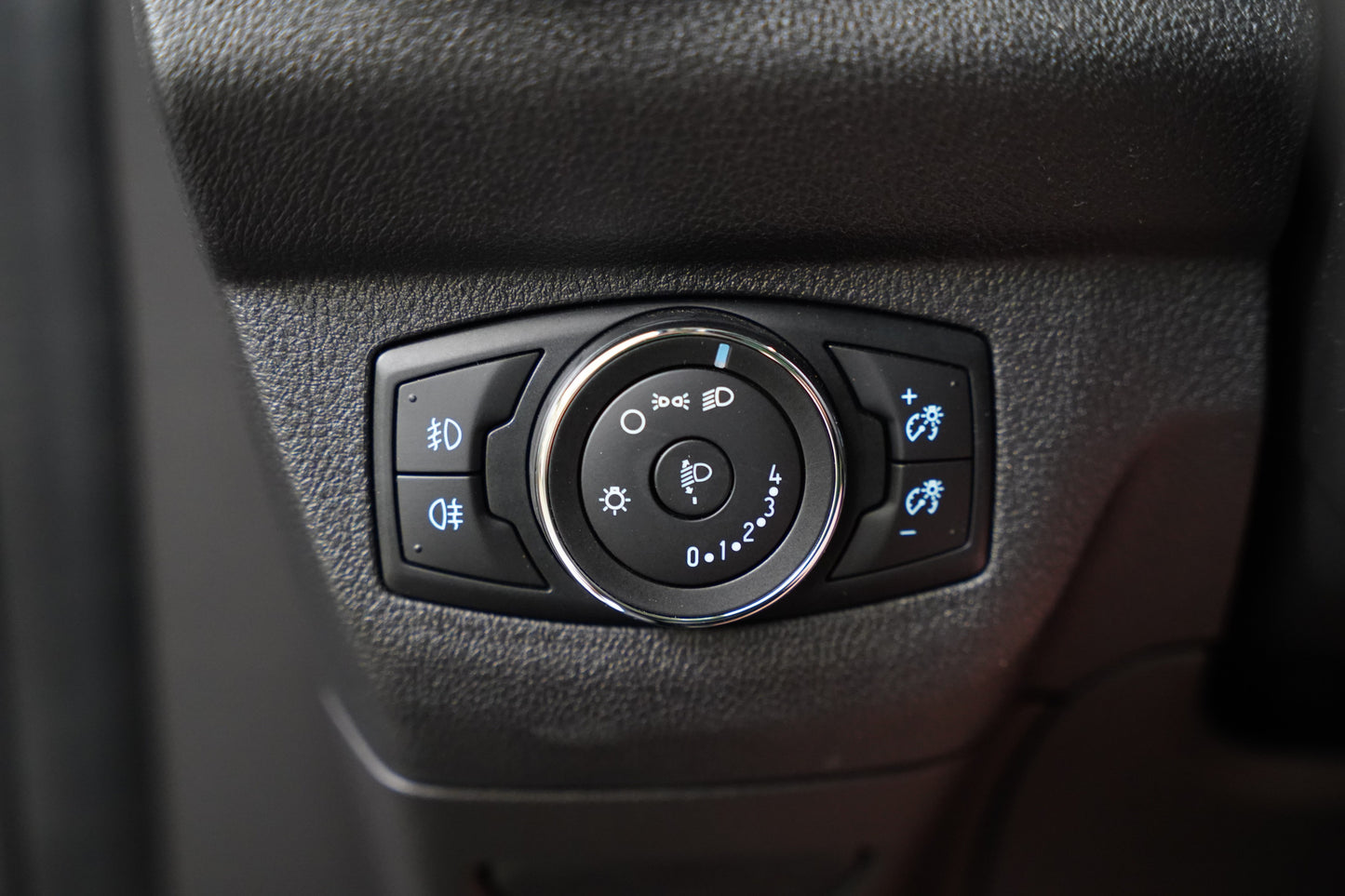 Ford Tourneo Courier 1.0 EcoBoost 74 kW