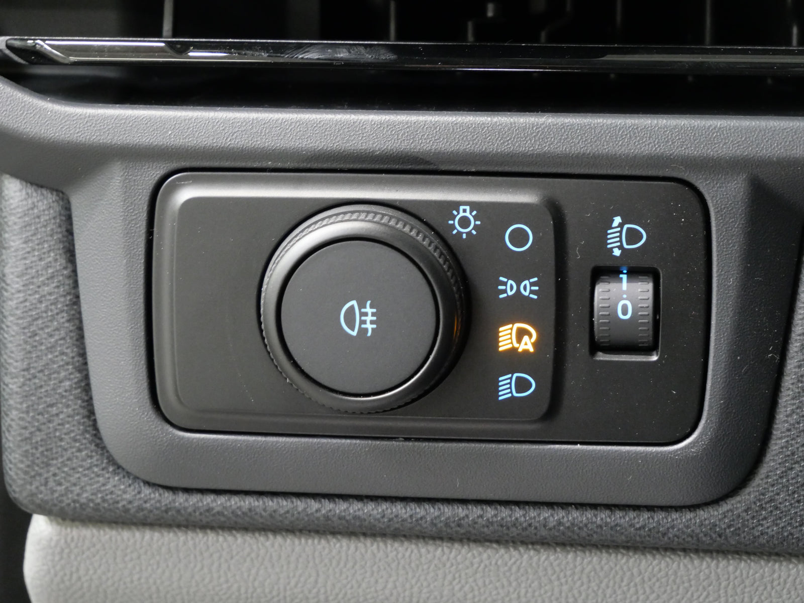 Ford Tourneo Custom 2.0 EcoBlue 125 kW Sport L1 – foto 13