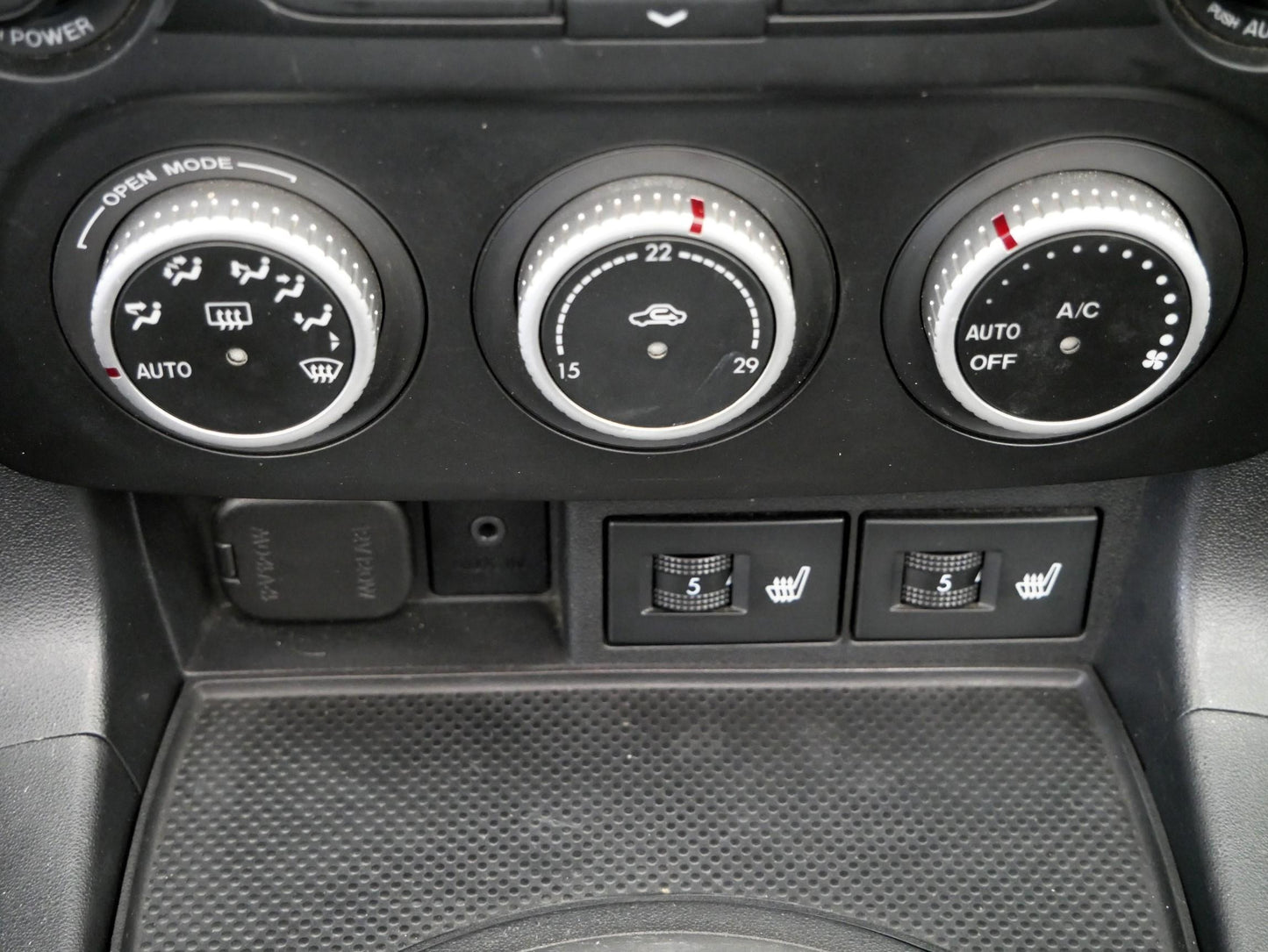 Mazda MX-5 2.0 i 118 kW Revolution