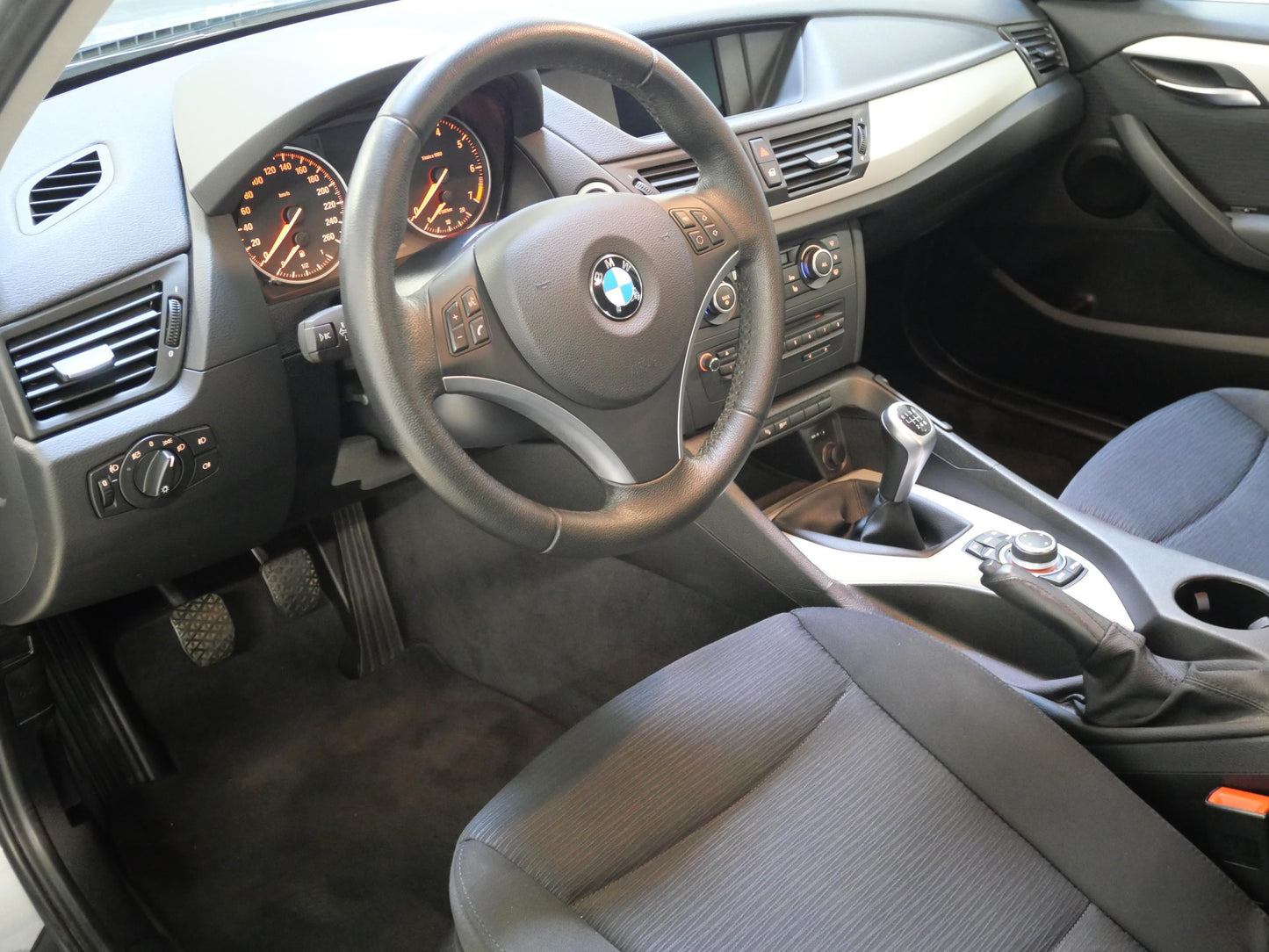 BMW X1 sDrive 18i 110 kW