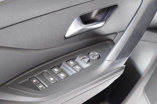 Peugeot 308 1.5 BlueHDi 96 kW Allure – foto 13