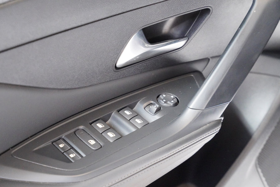 Peugeot 308 1.5 BlueHDi 96 kW Allure – foto 13