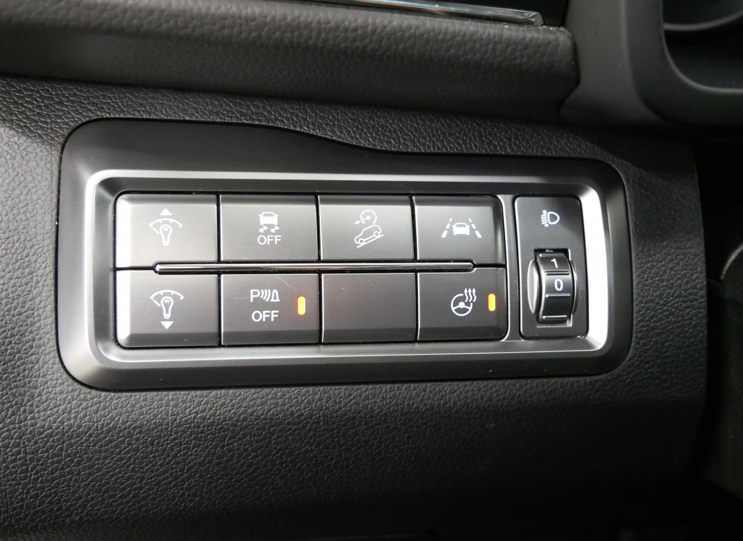 Ssang Yong Tivoli 1.5 i 120 kW Black Line