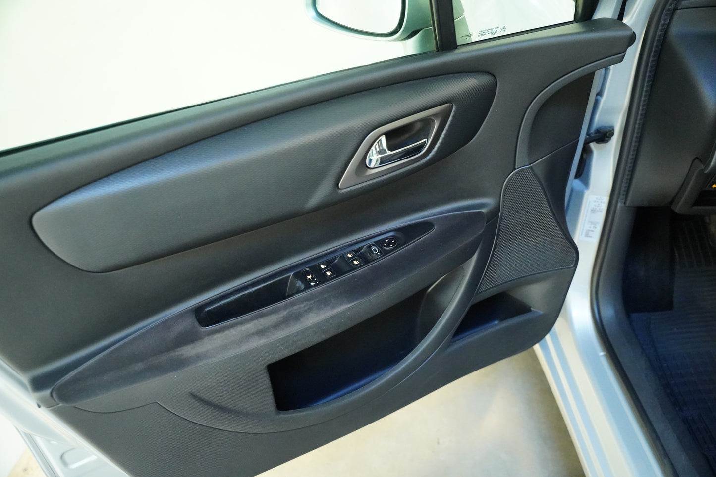 Citroën C4 1.4i 65 kw
