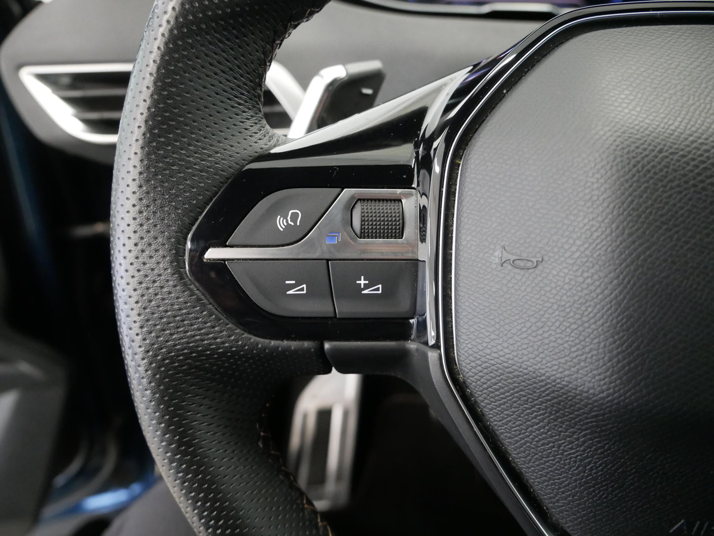 Peugeot 3008 1.2 PureTech 96kW GT