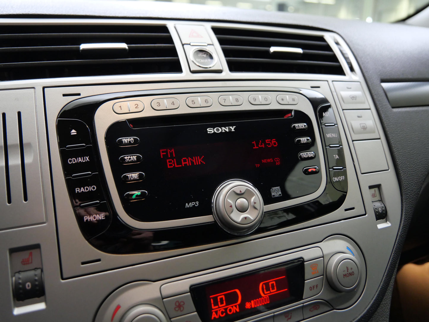 Ford Kuga 2.0 TDCi 120 kW Trend