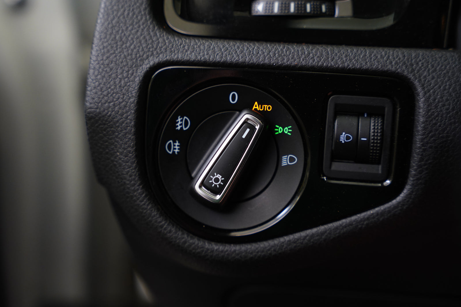 Volkswagen Golf 2.0 TDI 110 kW Allstar – foto 13