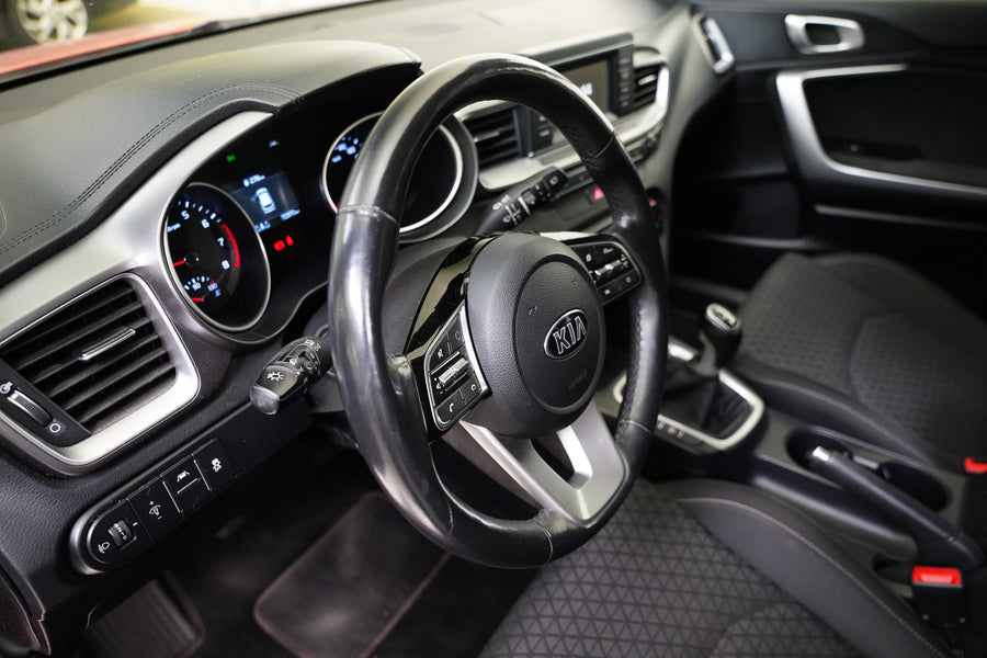 Kia Ceed 1.4 T-GDI 103 kW – foto 13