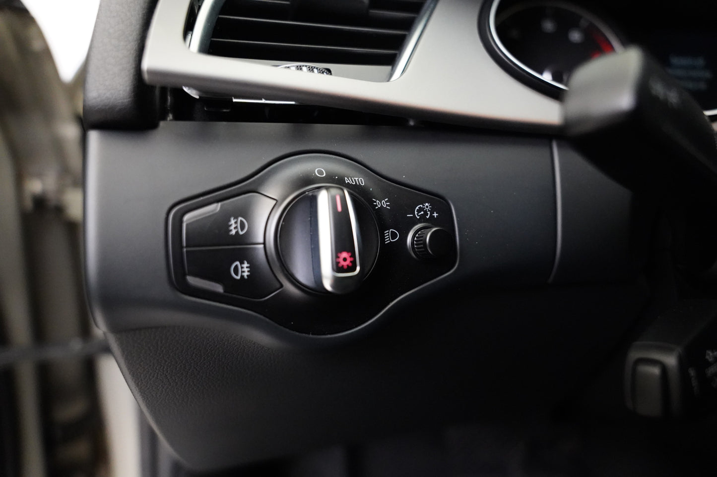Audi A4 1.8 TFSI 125 kW Attraction