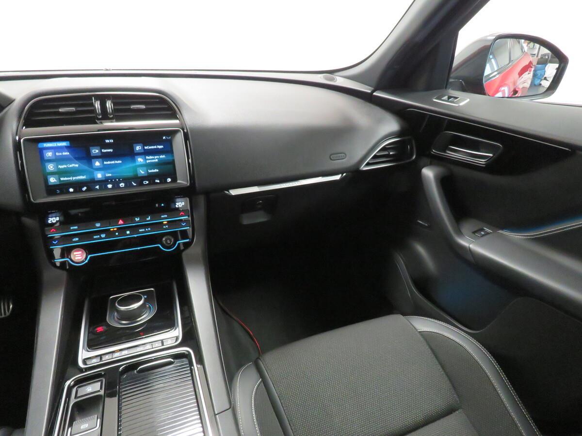 Jaguar F-Pace 20d 132 kW AWD Pure