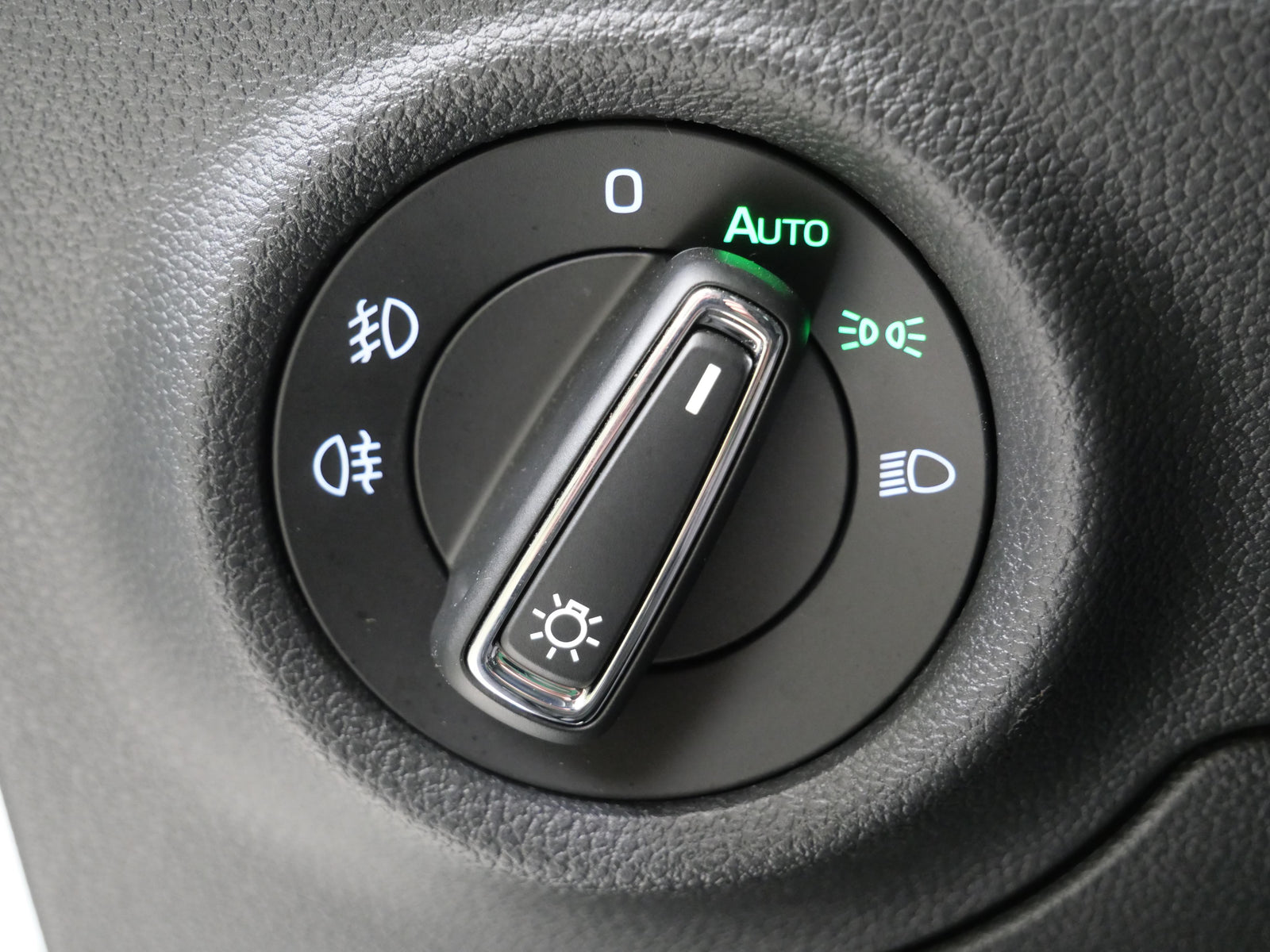 Škoda Scala 1.0 TSI 85kW DSG Top Selection – foto 13