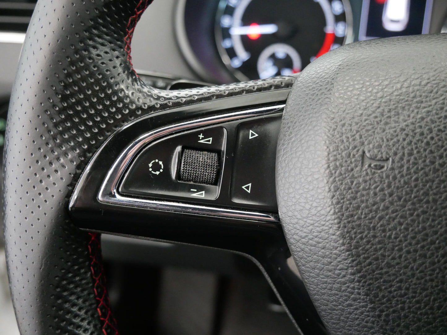 Škoda Octavia 2.0 TDI 135 kW RS CHALLENGE
