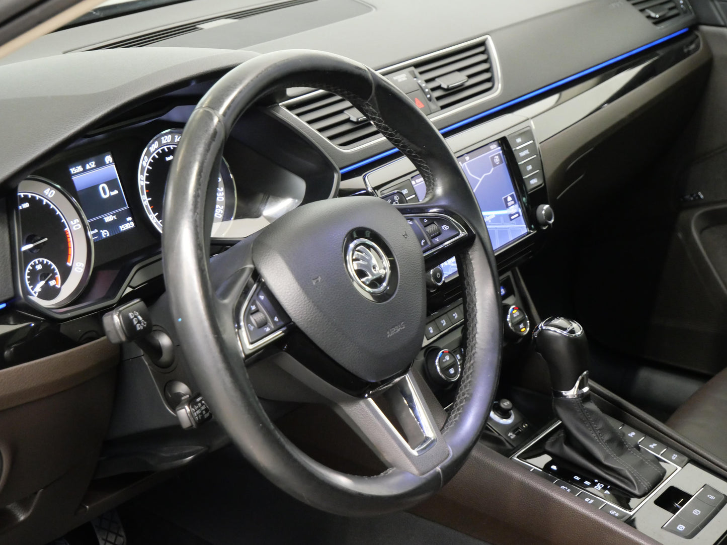 Škoda Superb 2.0 TDI 140 kW 4x4 L&K