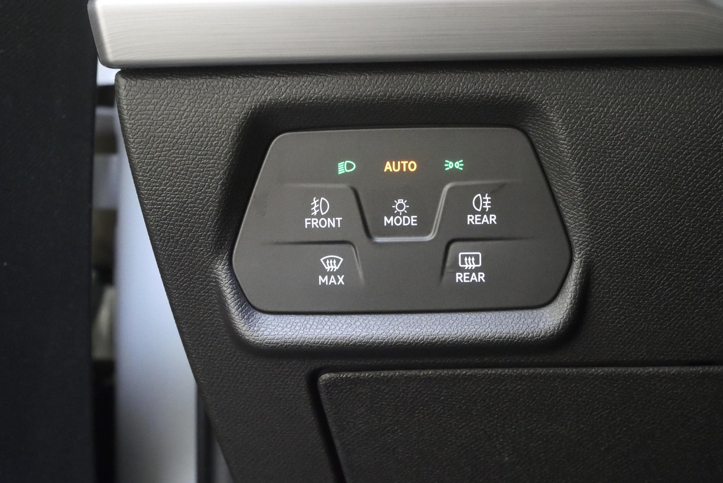 SEAT Leon 2.0 TDI 110 kW DSG FR