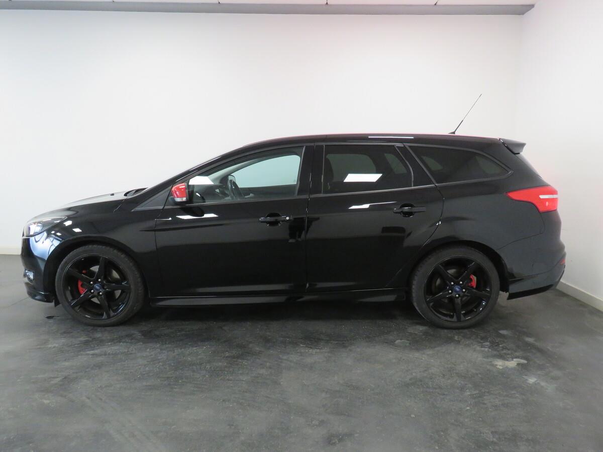 Ford Focus 1.5 EcoBoost 110kW B&R edition