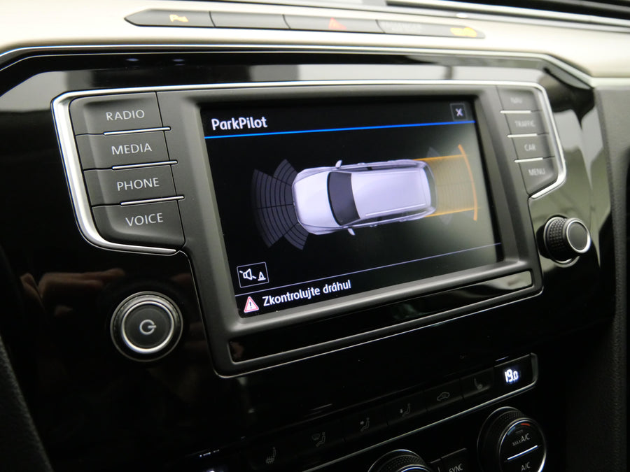 Volkswagen Passat 2.0 TDI 176 kW Highline – foto 13