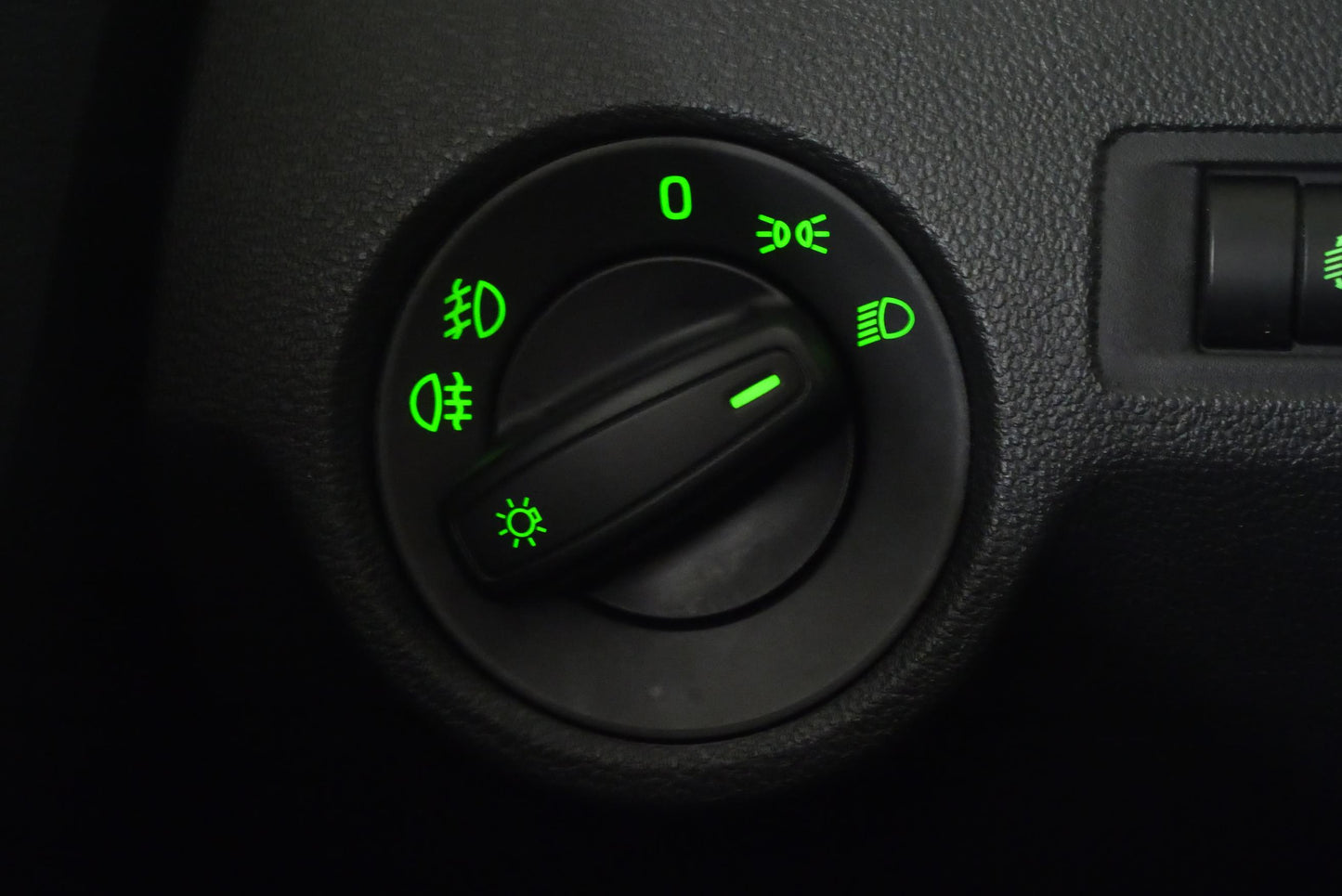 Škoda Rapid 1.6 TDI 77 kW Elegance Extra+