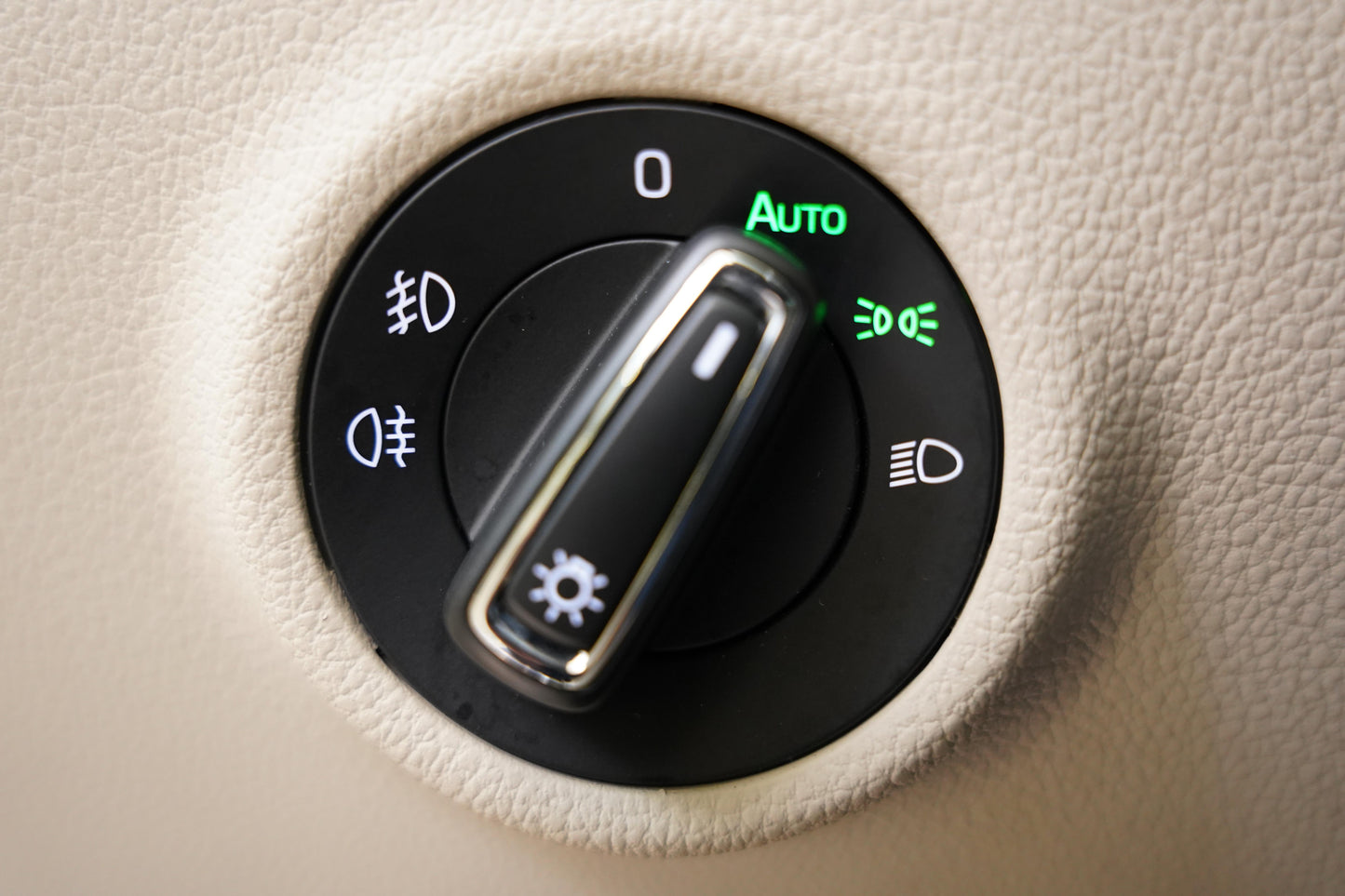 Škoda Superb 2.0 TDI 110 kW Style