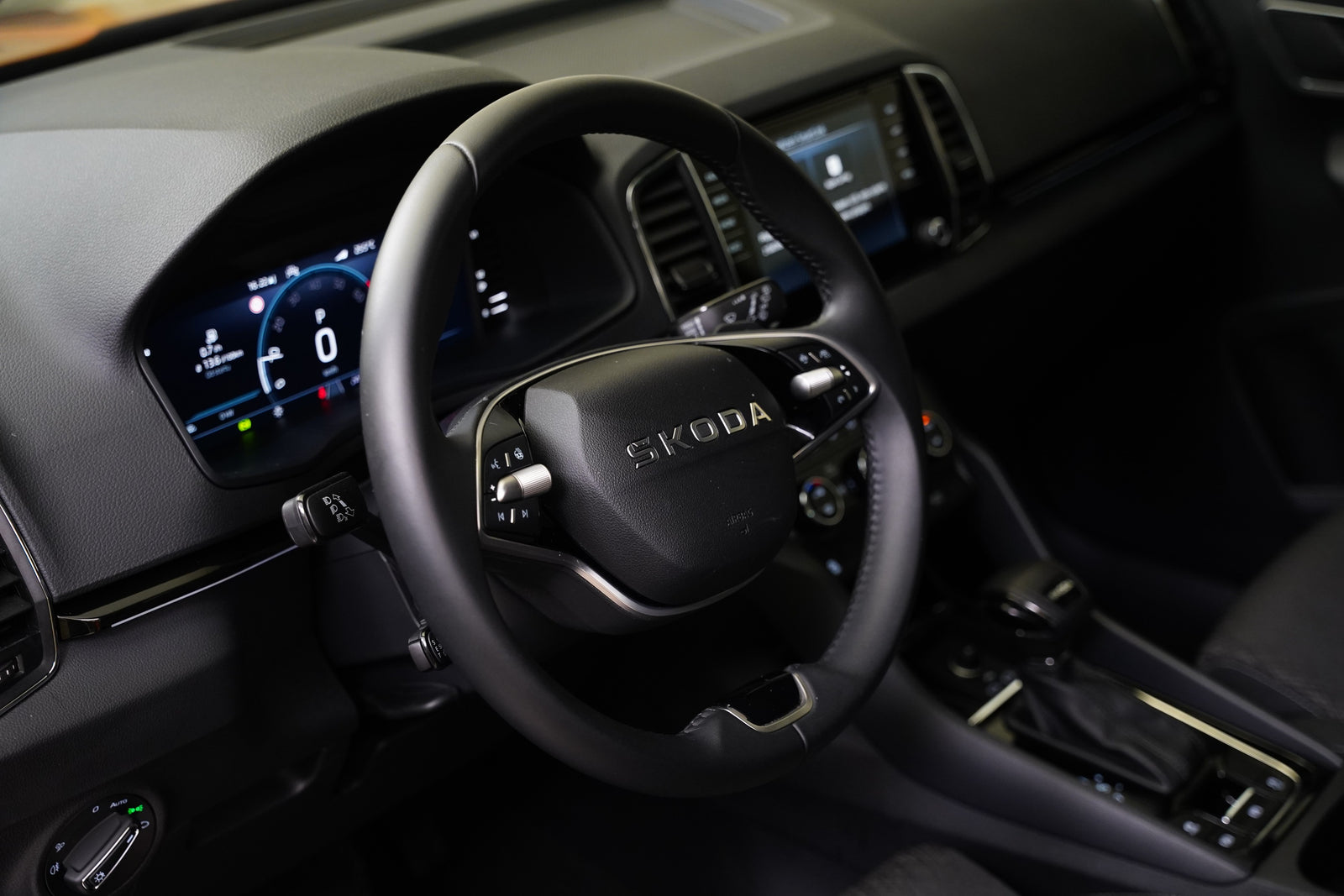 Škoda Karoq 1.5 TSI 110 kW Top Selection – foto 13