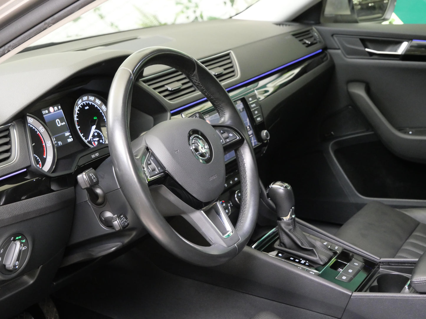 Škoda Superb 2.0 TSI 162 kW L&K