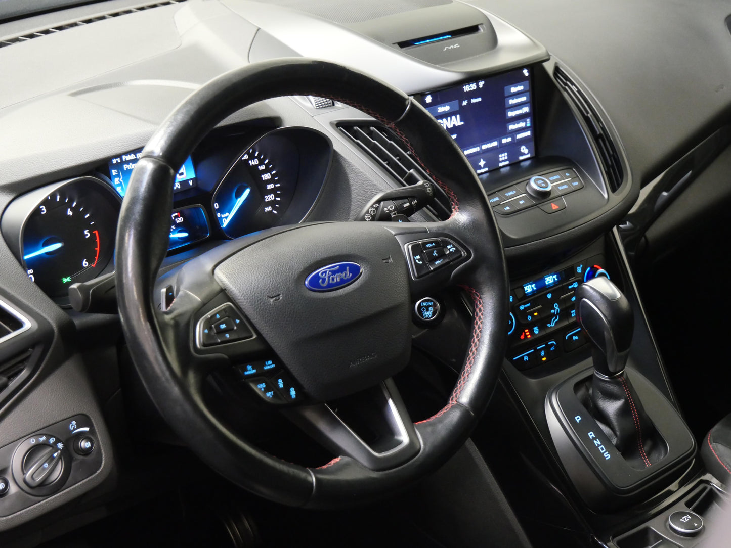 Ford Kuga 2.0 TDCI 110 kW ST-Line 4x4