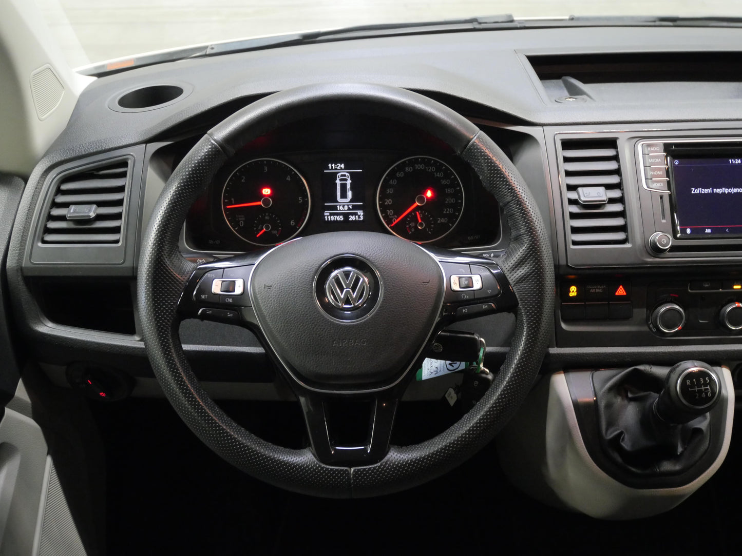 Volkswagen Transporter T6 2.0 TDI 110 kW 9 MÍST MANUÁ