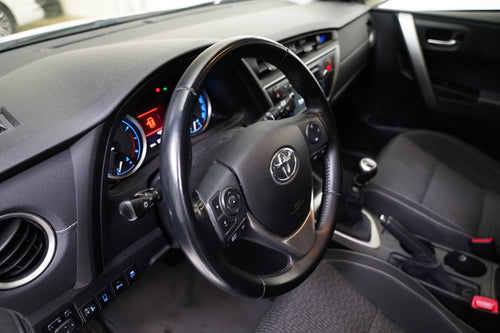 Toyota Auris 1.6i 97 kW Valvematic – foto 13