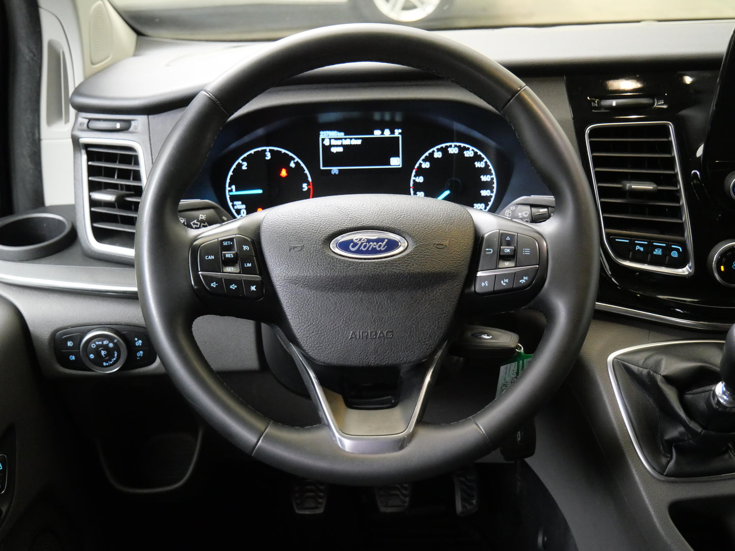 Ford Tourneo Custom 2.0 EcoBlue 110 kW Titanium L2