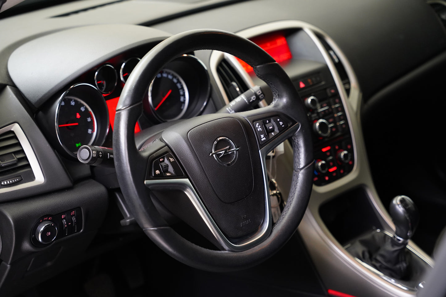 Opel Astra 1.4 Turbo 103 kW Jahre