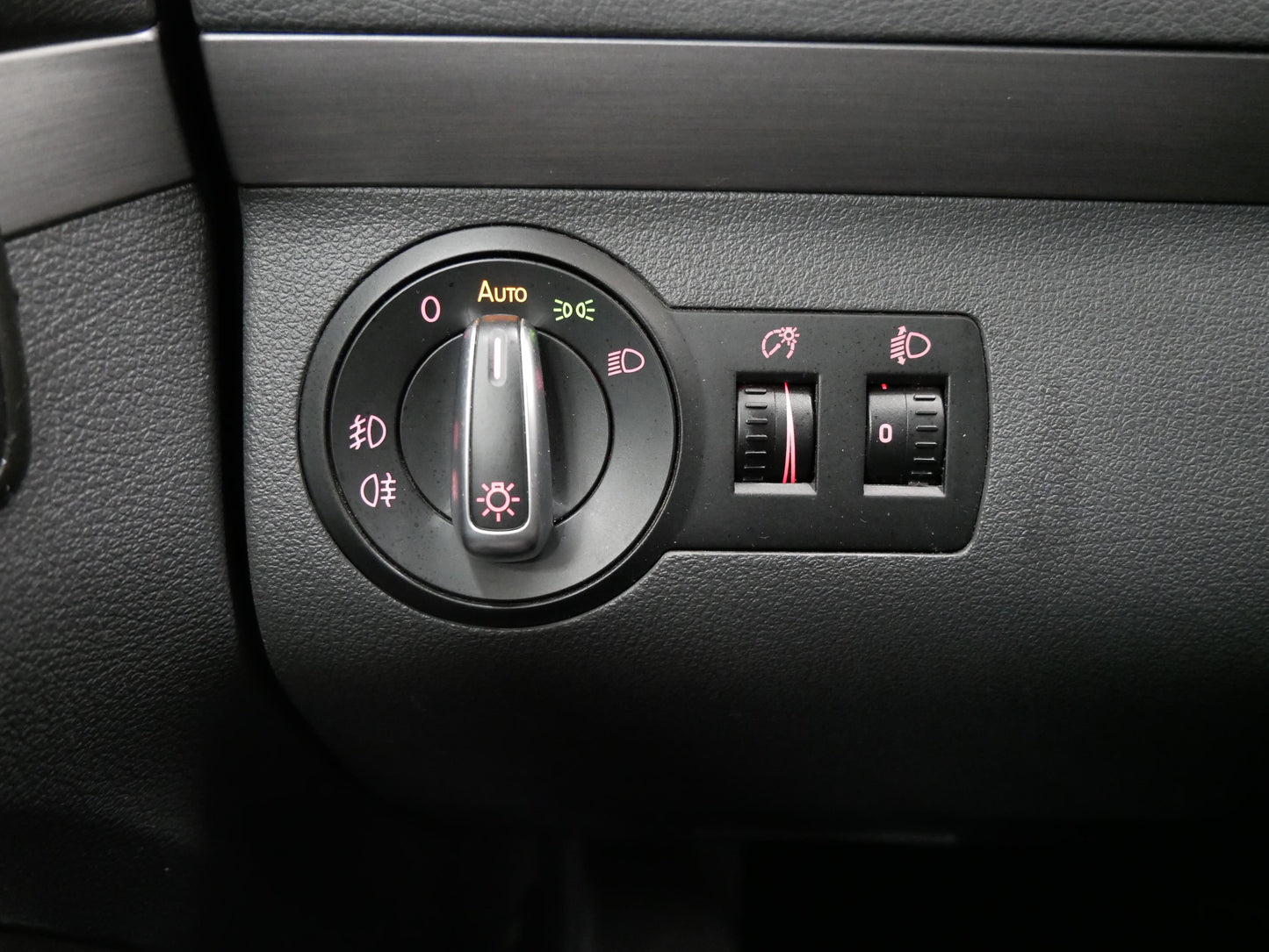 Volkswagen Touran 2.0 TDI 103 kW Cross